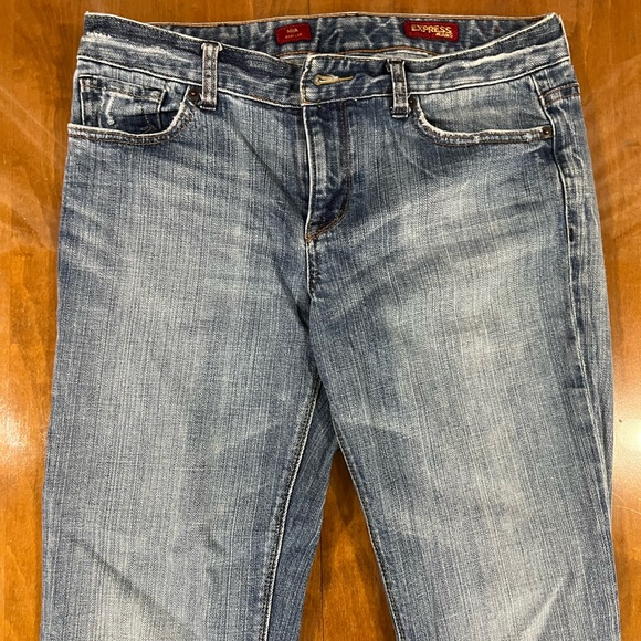 Express Jeans - Picture 2 of 4